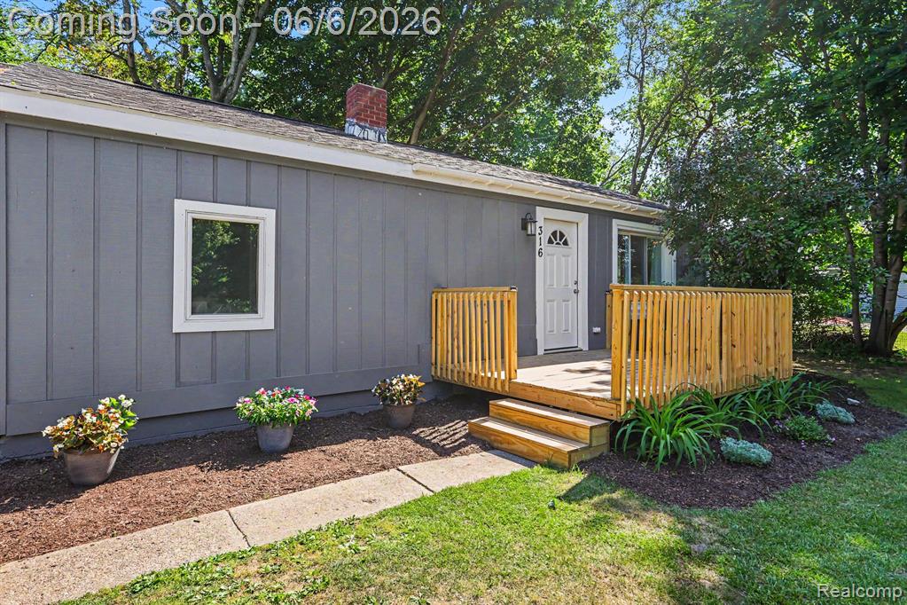 316 Oak Street, Webberville, MI 48892 — Photo 2