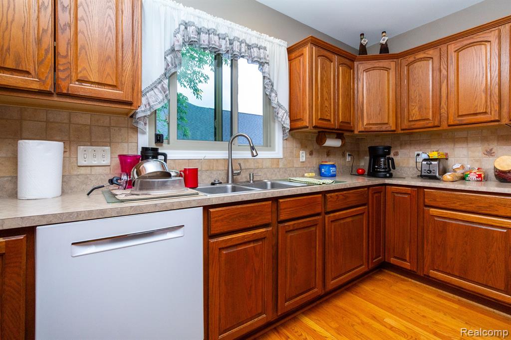 5451 ROBERT Street, Shelby, MI 48316 — Photo 13