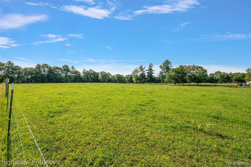 3915 McGinnis Road, Holly, MI 48442 — Photo 16