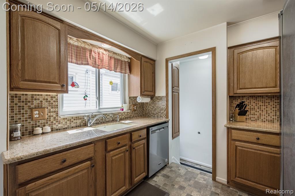 7190 Winona Avenue, Allen Park, MI 48101 — Photo 10