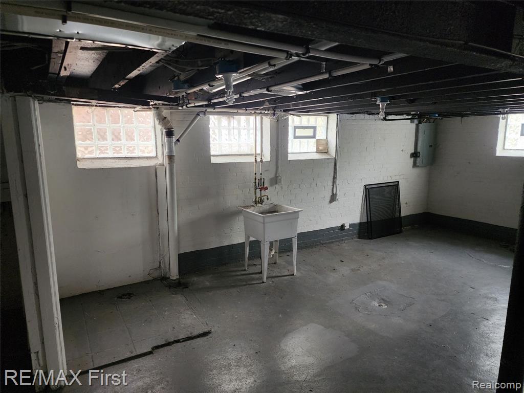 16161 Roselawn Street, Detroit, MI 48221 — Photo 13