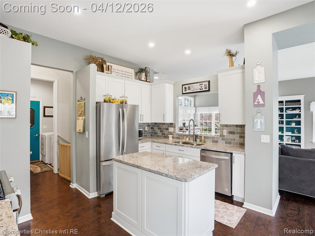 1226 Portsmouth Drive, Howell, MI 48843 — Photo 16