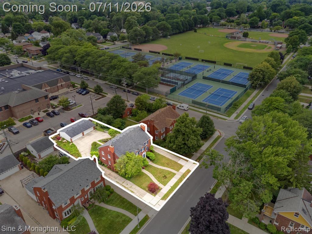 679 NEFF Road, Grosse Pointe, MI 48230 — Photo 49