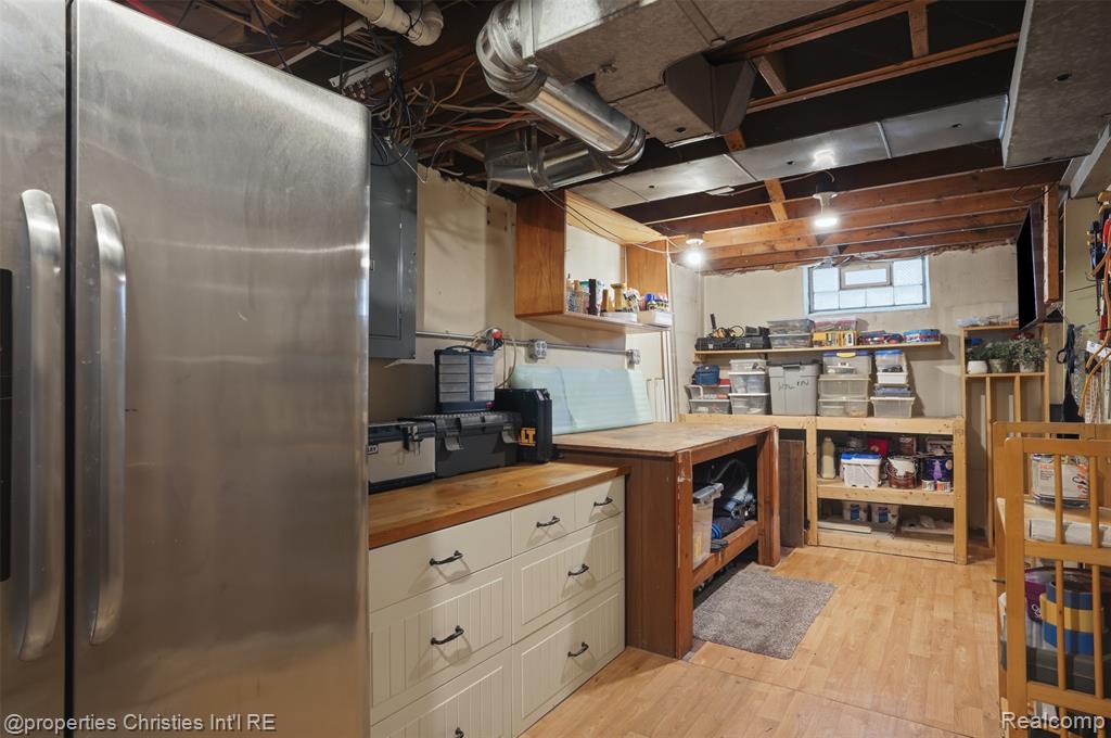 4602 Groveland Avenue, Royal Oak, MI 48073 — Photo 33
