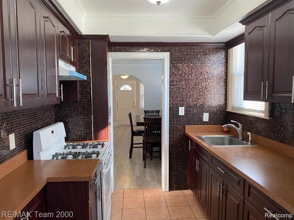 7931 Payne Street, Dearborn, MI 48126 — Photo 11