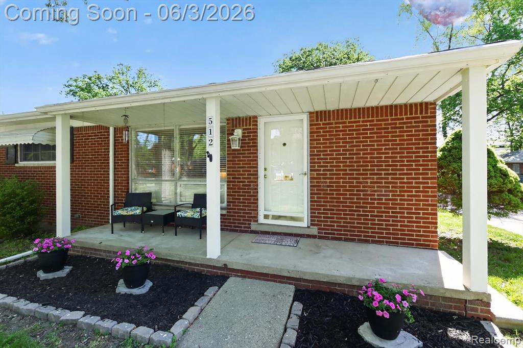 512 Redwood Drive, Troy, MI 48083 — Photo 5