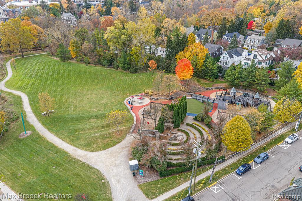 549 N OLD WOODWARD Avenue, Birmingham, MI 48009 — Photo 20