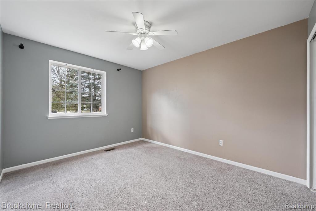 9088 Posey Drive, Whitmore Lake, MI 48189 — Photo 25