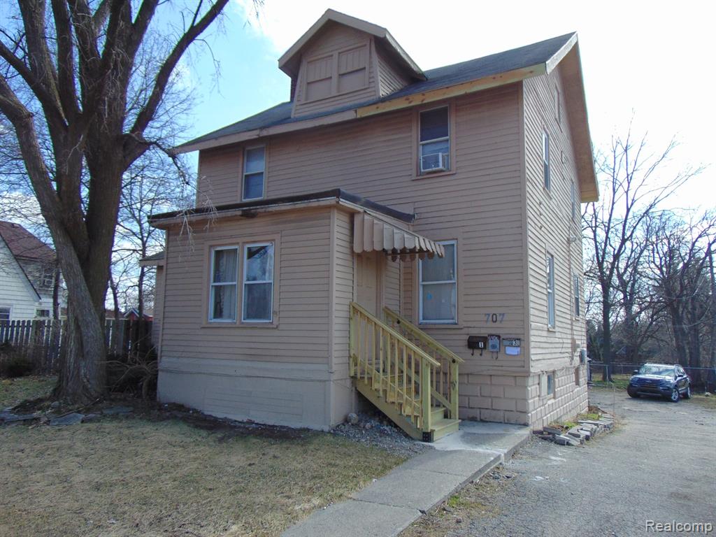 707 W Huron, Pontiac, MI 48341 — front exterior