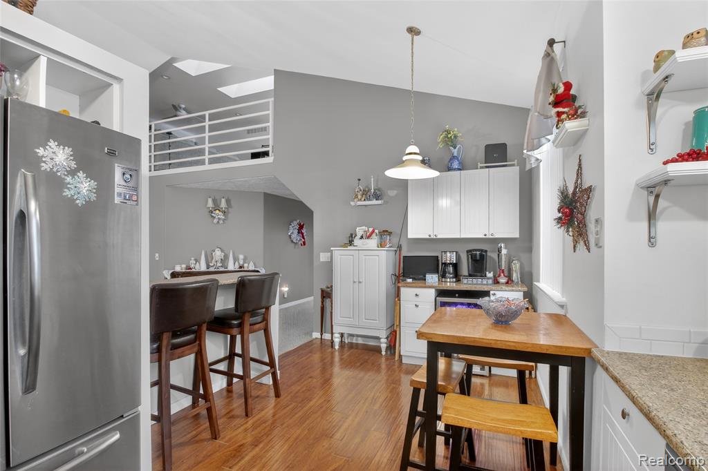 5148 Woodrun Court, West Bloomfield, MI 48323 — Photo 12