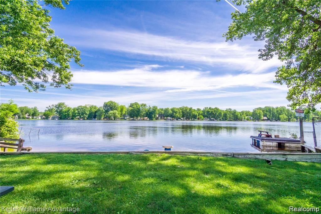 248 Beachway Street, Whitmore Lake, MI 48189 — Photo 32