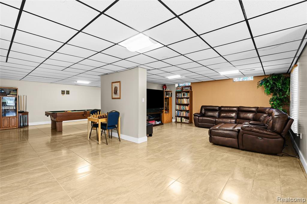 18031 Stonebrook Drive, Northville, MI 48168 — Photo 48