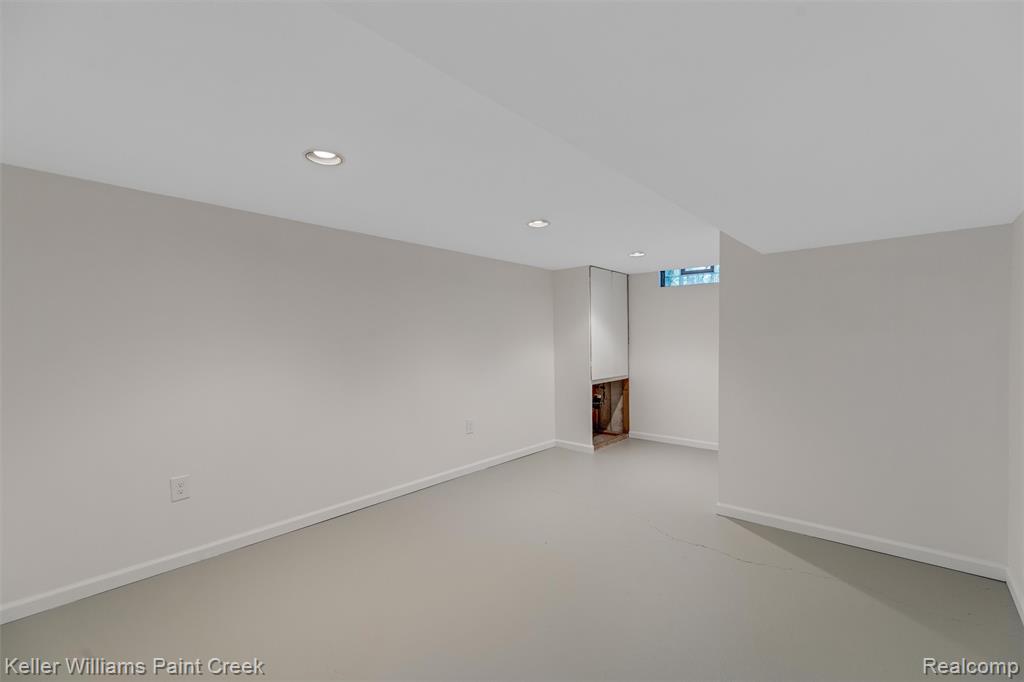 800 Lockwood Road, Royal Oak, MI 48067 — Photo 21