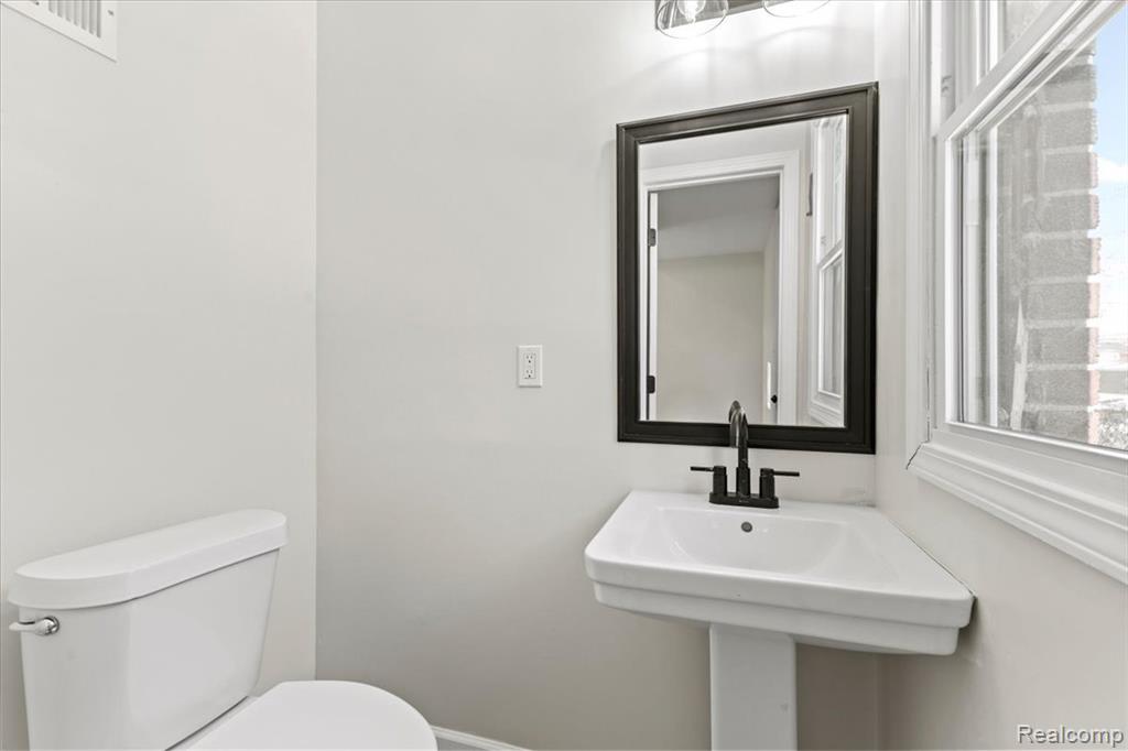 4015 Glendale Street, Detroit, MI 48238 — Photo 35
