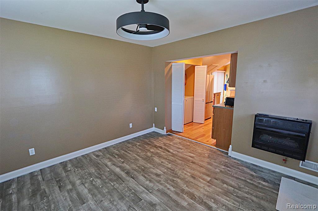 412 E Shore Drive, Whitmore Lake, MI 48189 — Photo 17