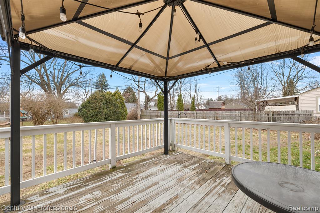 4155 Kempf Street, Waterford, MI 48329 — Photo 5