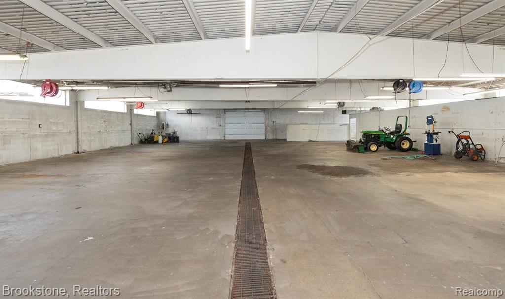 700 CESAR E CHAVEZ Avenue, Pontiac, MI 48340 — Photo 19