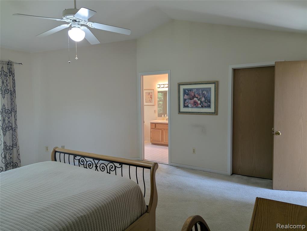 9327 Eastwind Drive, Livonia, MI 48150 — Photo 23
