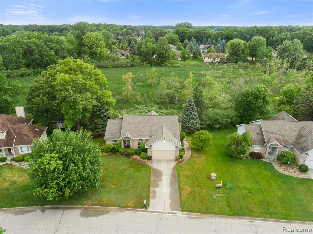 2460 Fenton Creek Lane, Fenton, MI 48430 — Photo 3