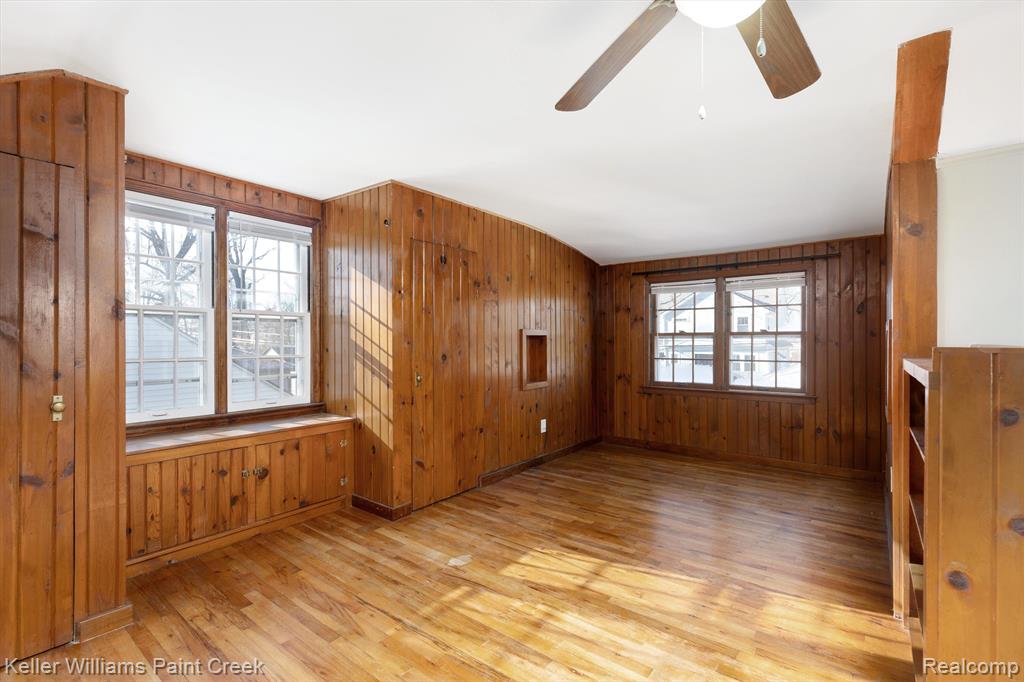 825 N ALTADENA Avenue, Royal Oak, MI 48067 — Photo 17