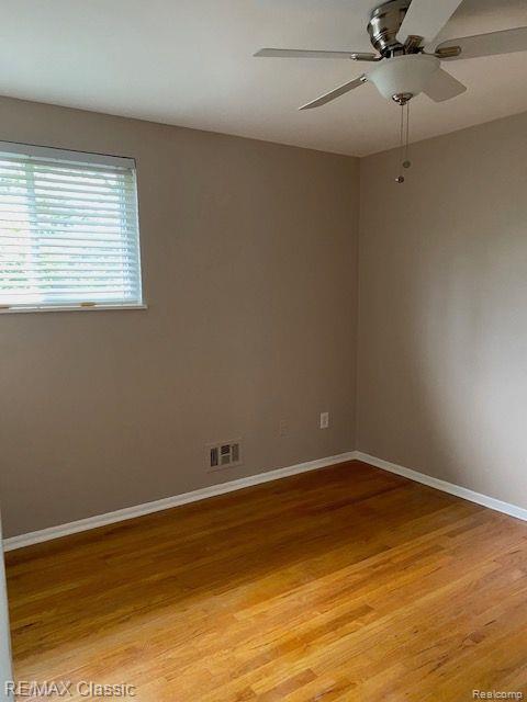 4030 W 13 MILE, E-3 Road, E3, Royal Oak, MI 48073 — Photo 9