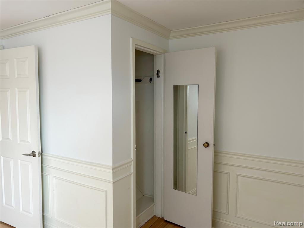 702 Graefield Court, Birmingham, MI 48009 — Photo 12