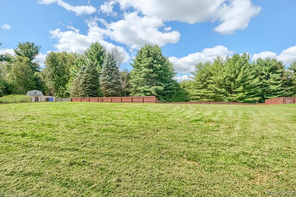 6570 Hunters Creek Road, Imlay City, MI 48444 — Photo 45