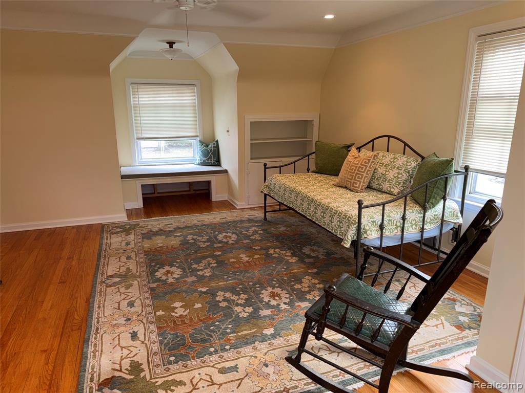 950 W LINCOLN Street, Birmingham, MI 48009 — Photo 23