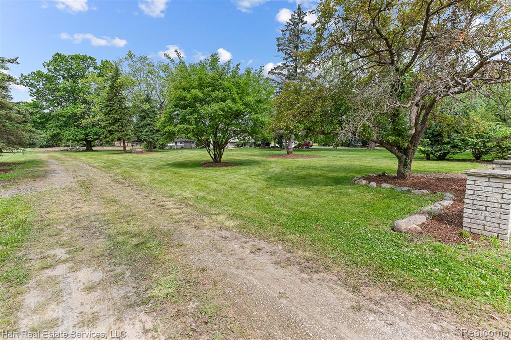 9013 Canton Center Rd, Plymouth, MI 48170 — Photo 4