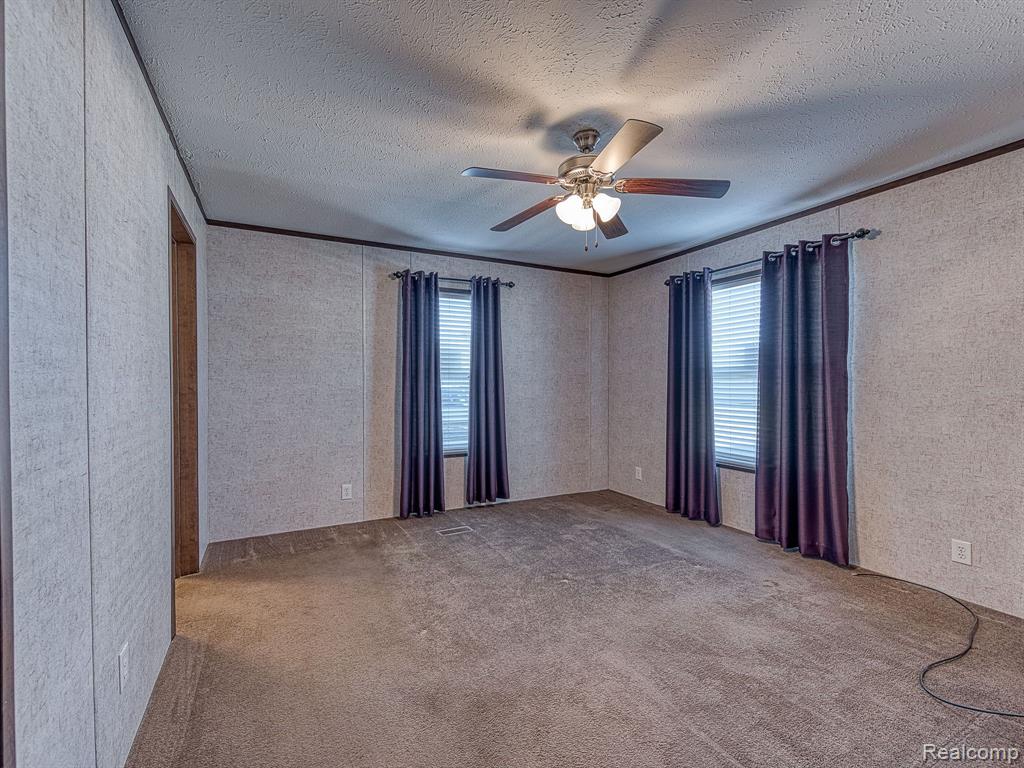 131 KIMBERLY Lane, Dundee, MI 48131 — Photo 16