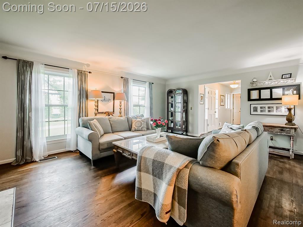 6730 Meadowlake Road, Bloomfield Hills, MI 48301 — Photo 3