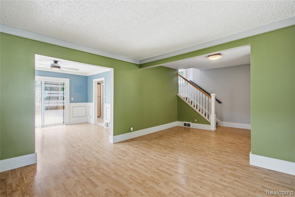 536 E Maplehurst Street, Ferndale, MI 48220 — Photo 11