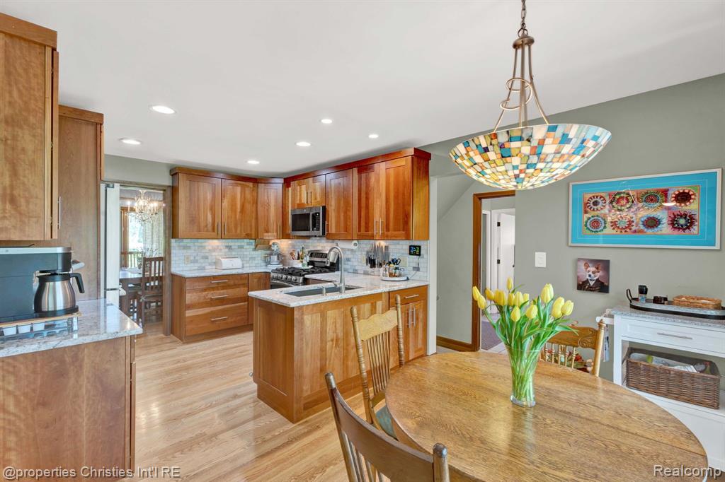 5753 CHERRY CREST Drive, West Bloomfield, MI — Photo 14