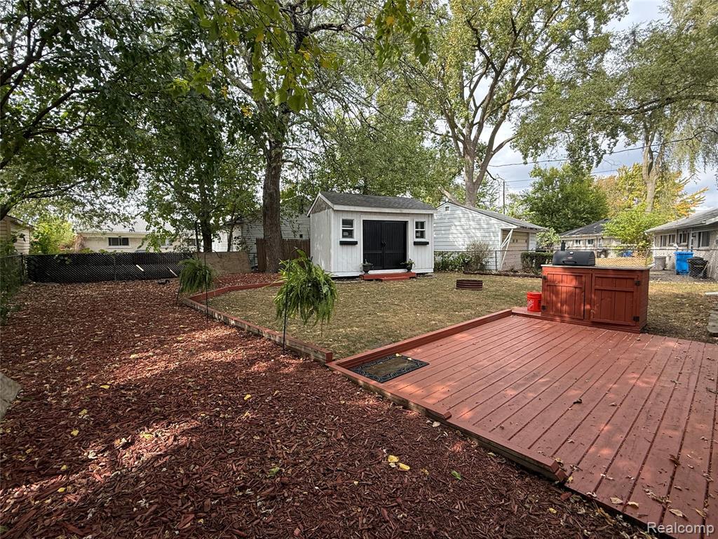 25747 Miracle Drive, Madison Heights, MI 48071 — Photo 3
