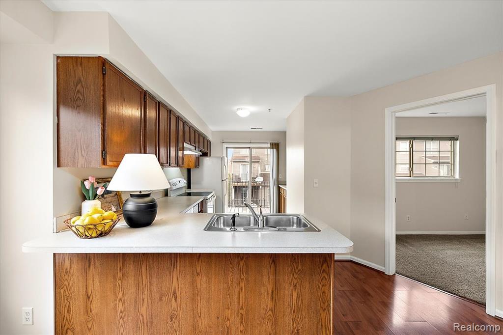 43 Georgetown Court, Dearborn, MI 48126 — Photo 3