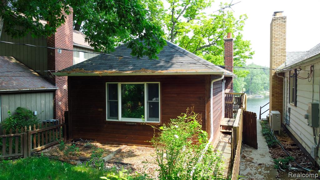3236 Shady Oak Drive, Columbiaville, MI 48421 — Photo 2