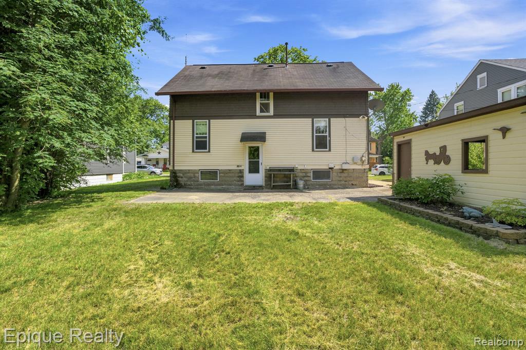 819 Tunnel Street, Port Huron, MI 48060 — Photo 24