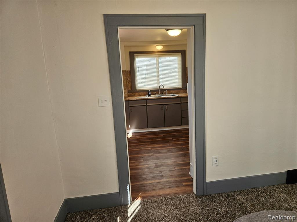 621 W Atherton Road, Flint, MI 48507 — Photo 9