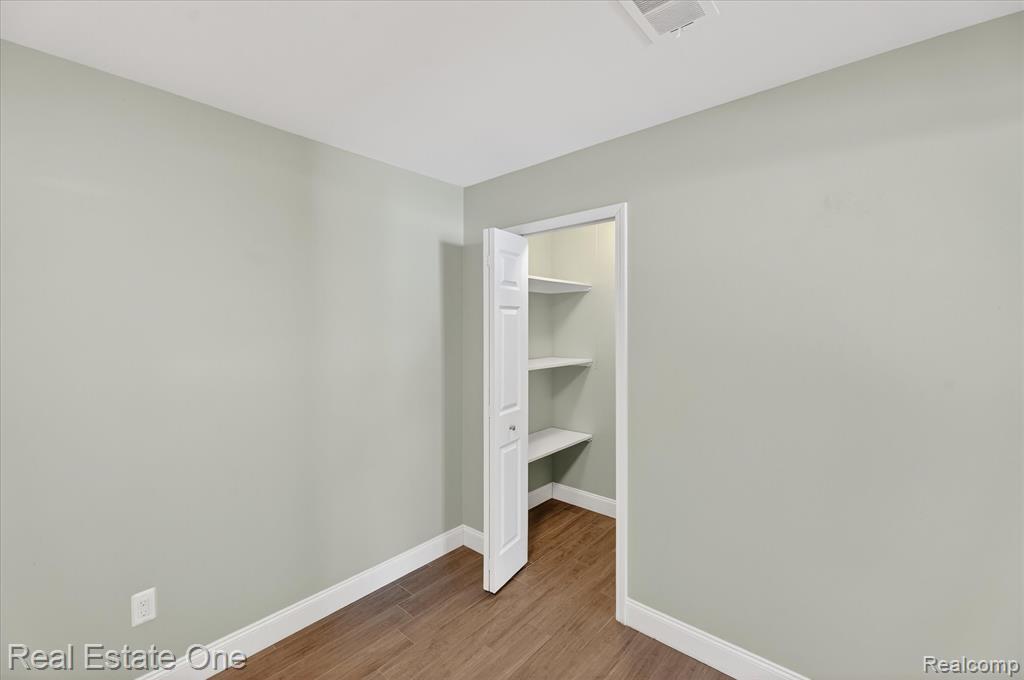 874 N Main Street, Milford, MI 48381 — Photo 39