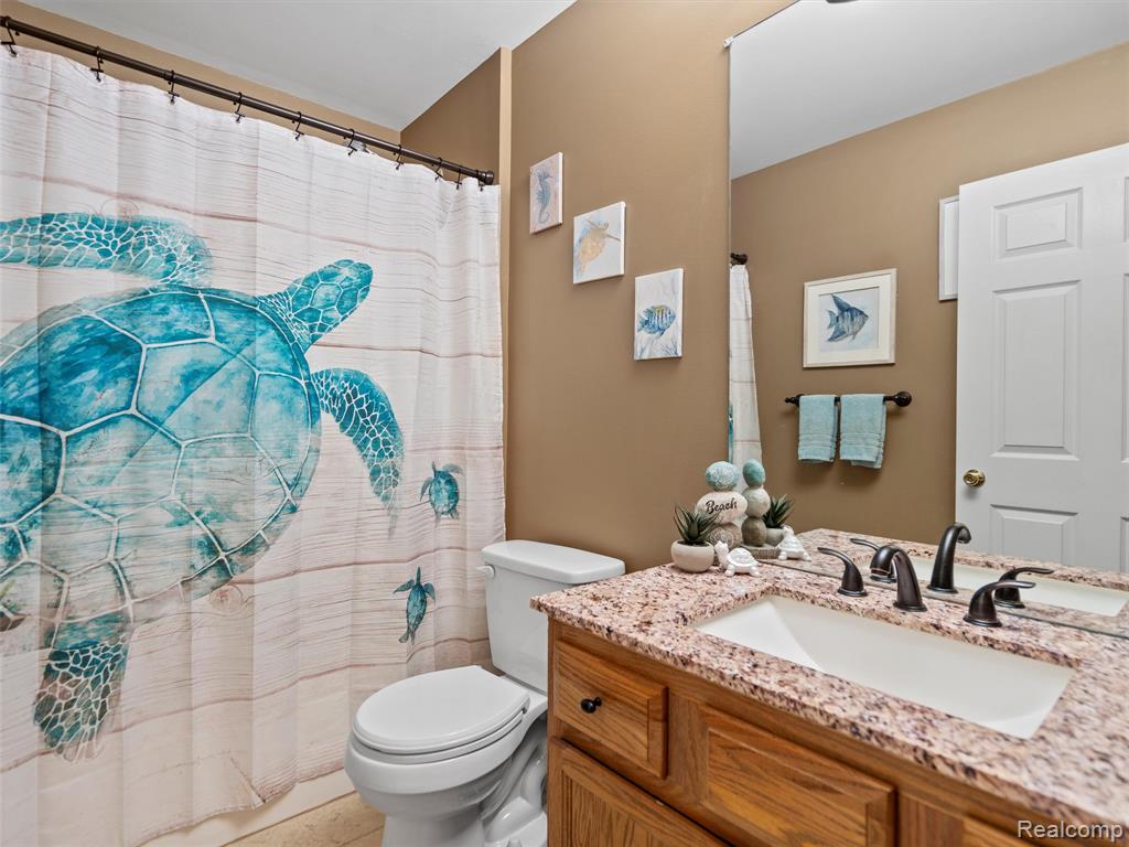56714 Winding Creek Drive, Macomb, MI 48042 — Photo 19