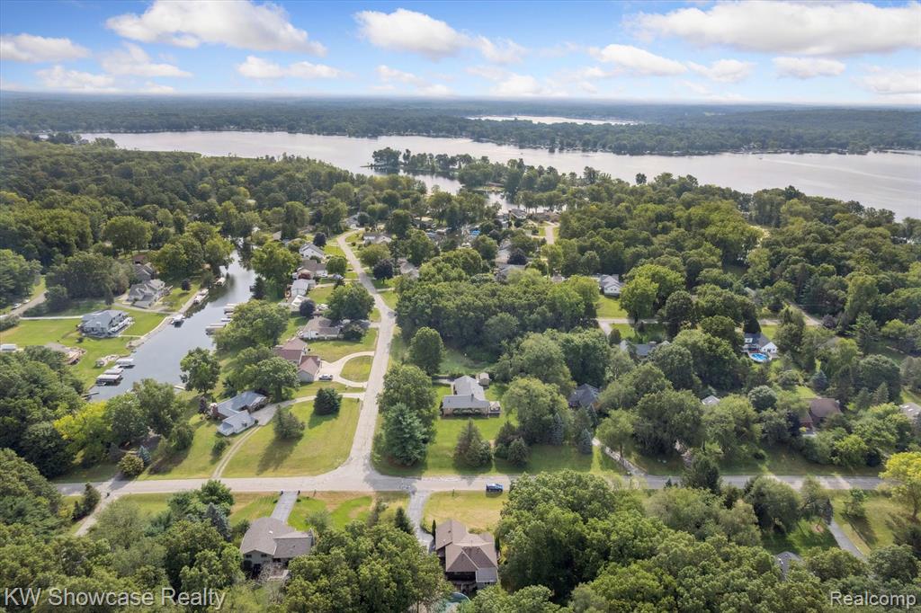 11858 Earl Street, Pinckney, MI 48169 — Photo 59