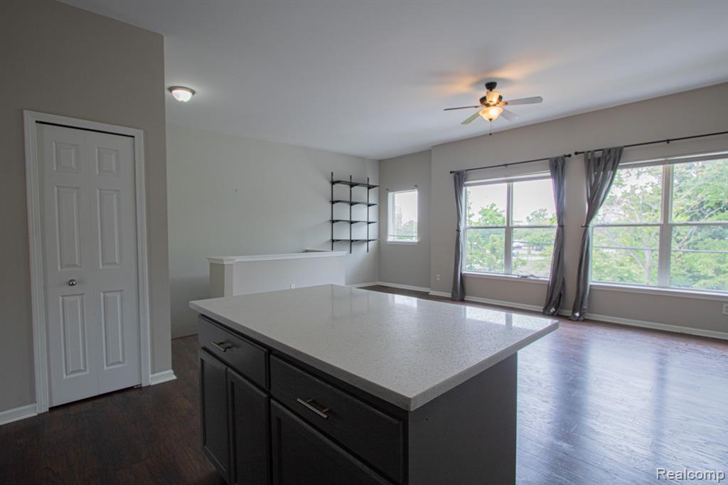68 W Bethune Street, Detroit, MI 48202 — Photo 8