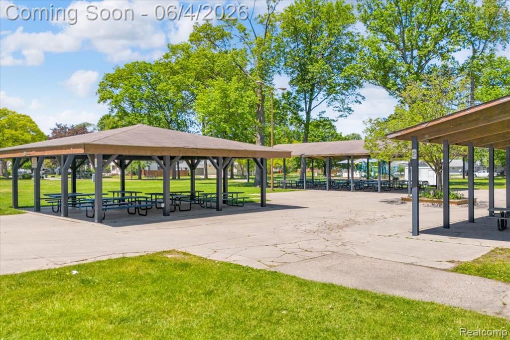 63 W Mahan Avenue, Hazel Park, MI 48030 — Photo 38