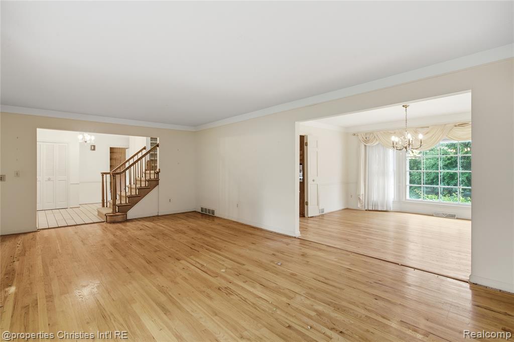 7110 Paterese Drive, Bloomfield Hills, MI 48301 — Photo 8