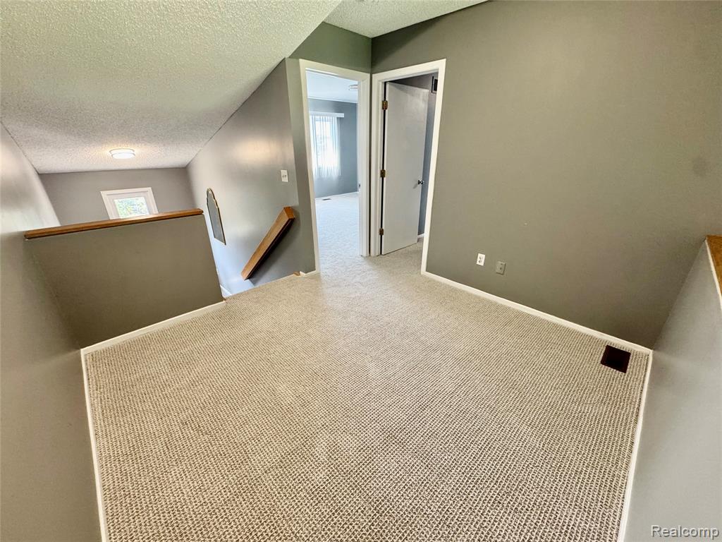 4180 Colorado Lane, West Bloomfield, MI — Photo 17