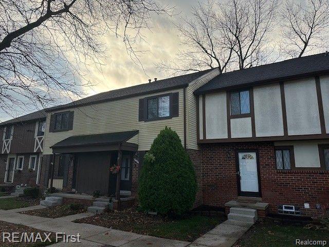 8524 HICKORY Drive, Sterling Heights, MI 48312 — Photo 16