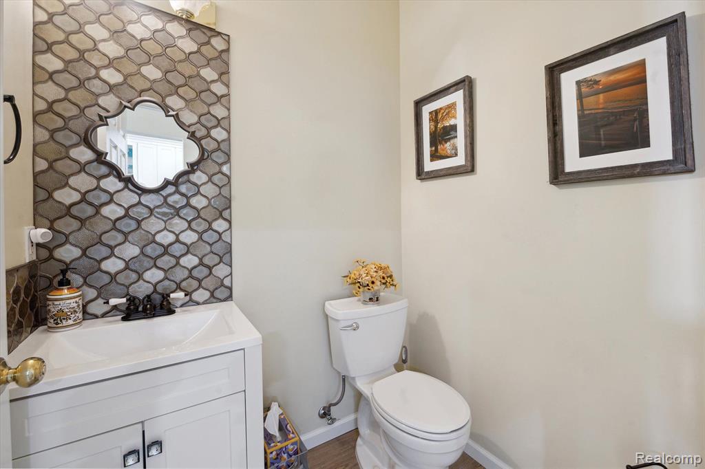 31187 LIVINGSTON Drive, Novi, MI 48377 — Photo 14