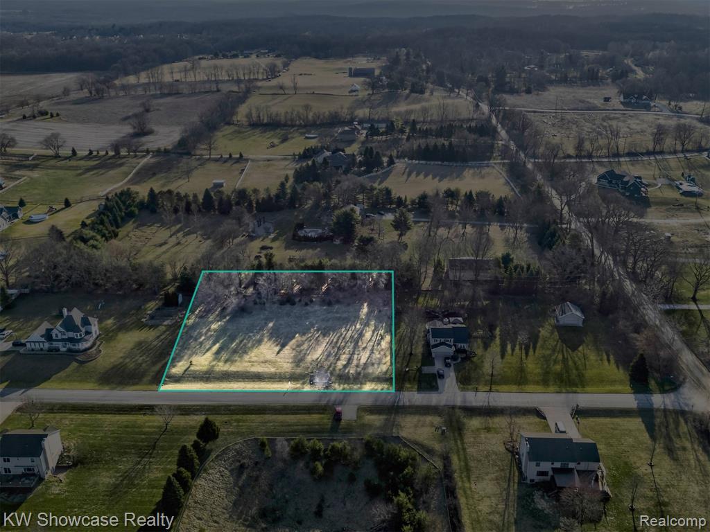 4640 Melanie Lane, White Lake, MI 48383 — Photo 11