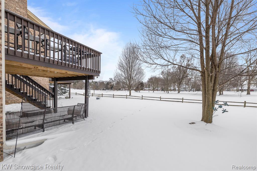 4687 Fairway Court, Waterford, MI 48328 — Photo 42