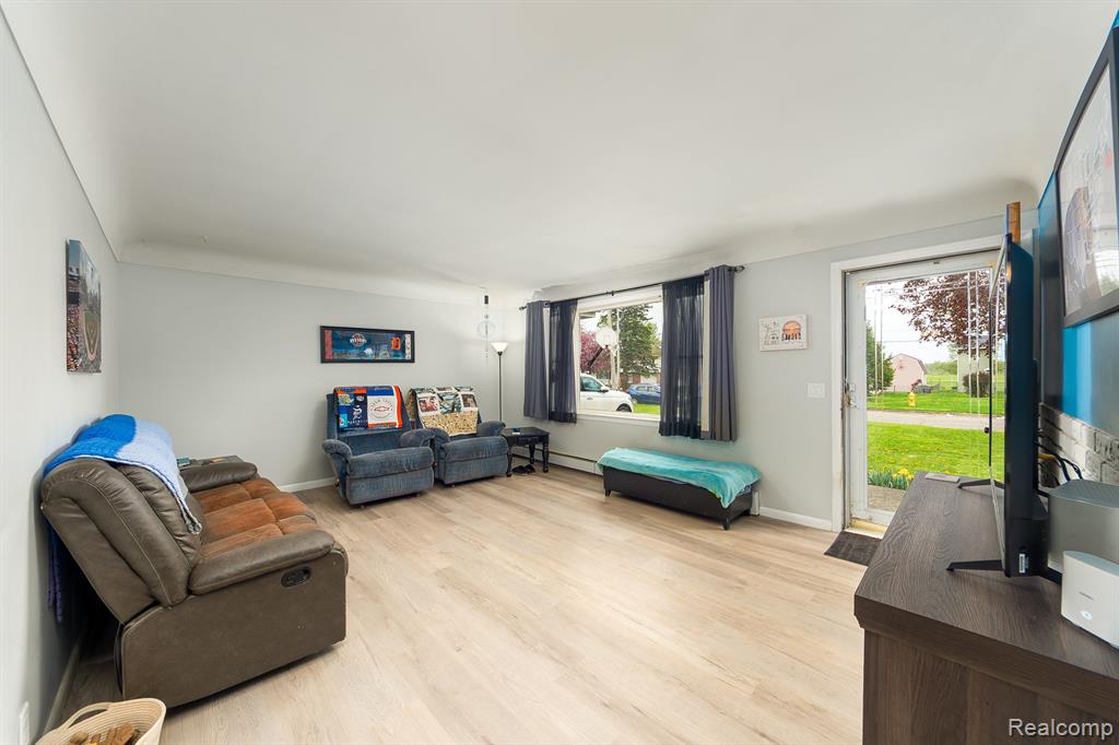 4321 Esta Drive, Genesee, MI 48506 — Photo 5